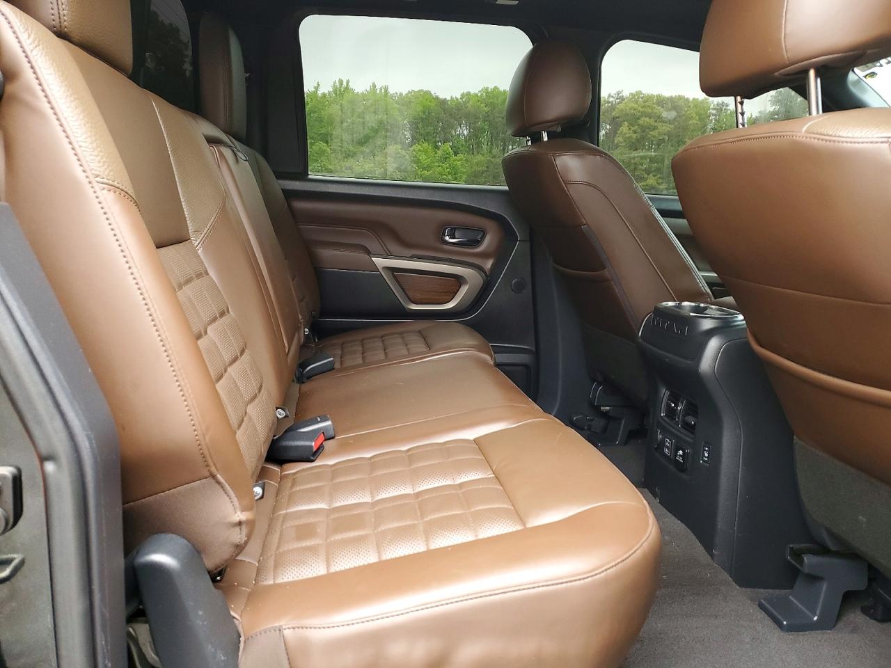 Nissan Titan Platinum Reserve
