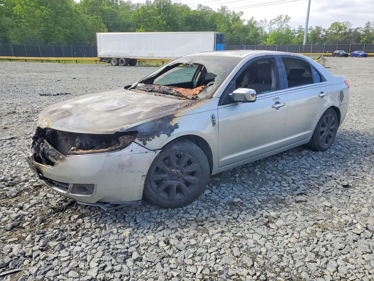 Salvage Lincoln MKZ Image