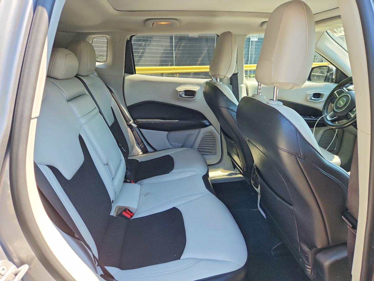 Jeep Compass Latitude