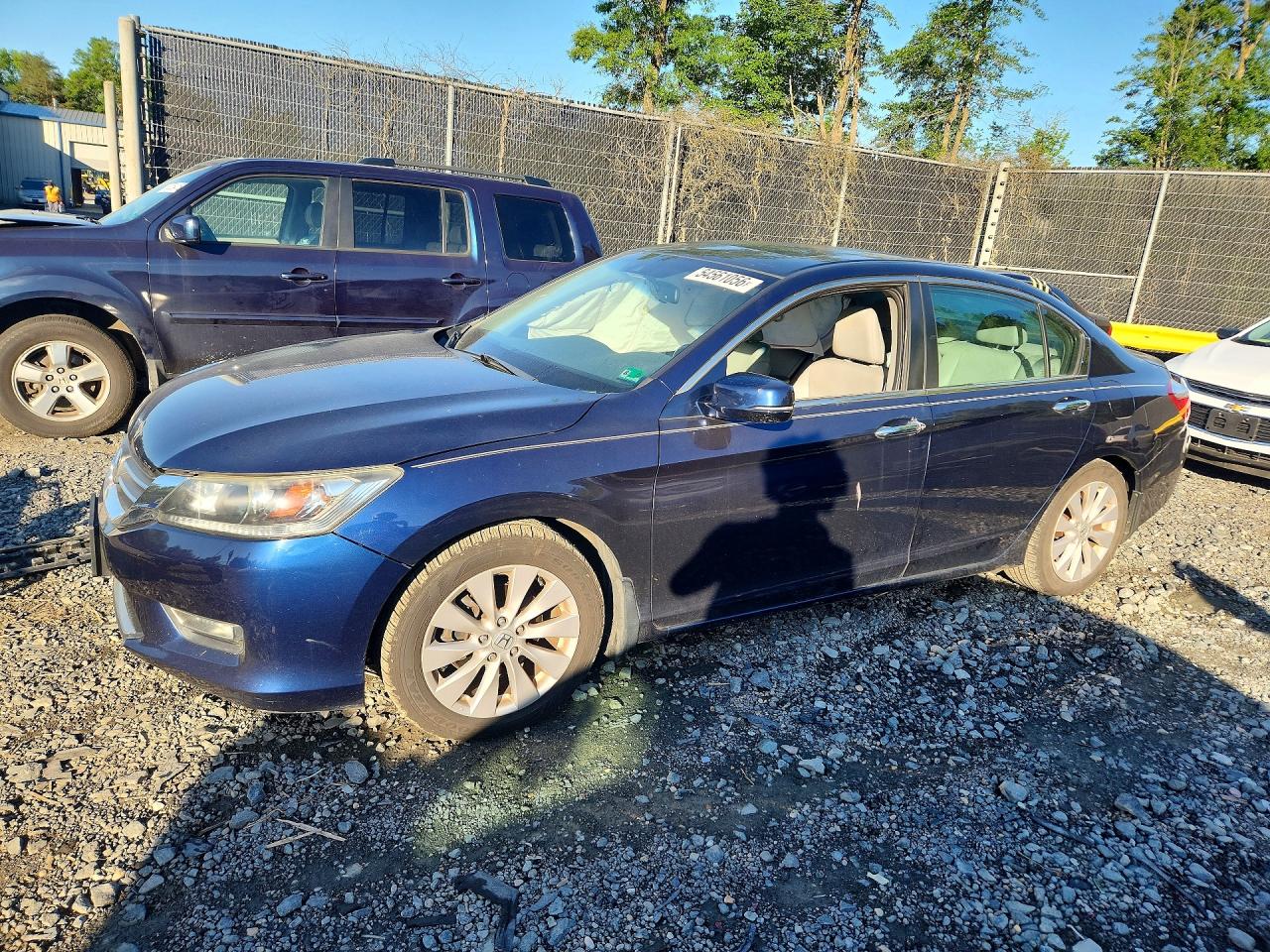 Salvage Honda Accord Image