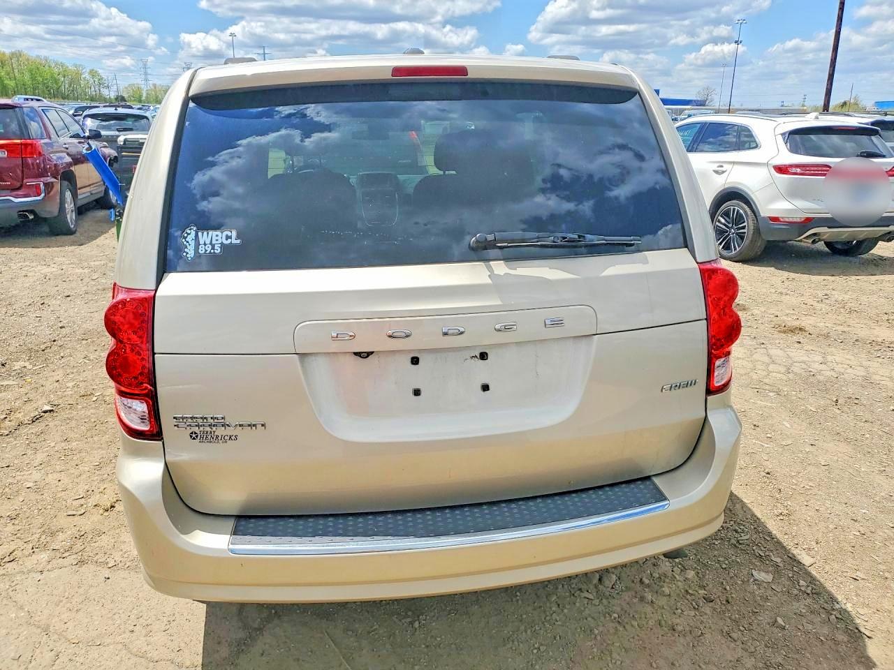 Dodge Caravan Crew