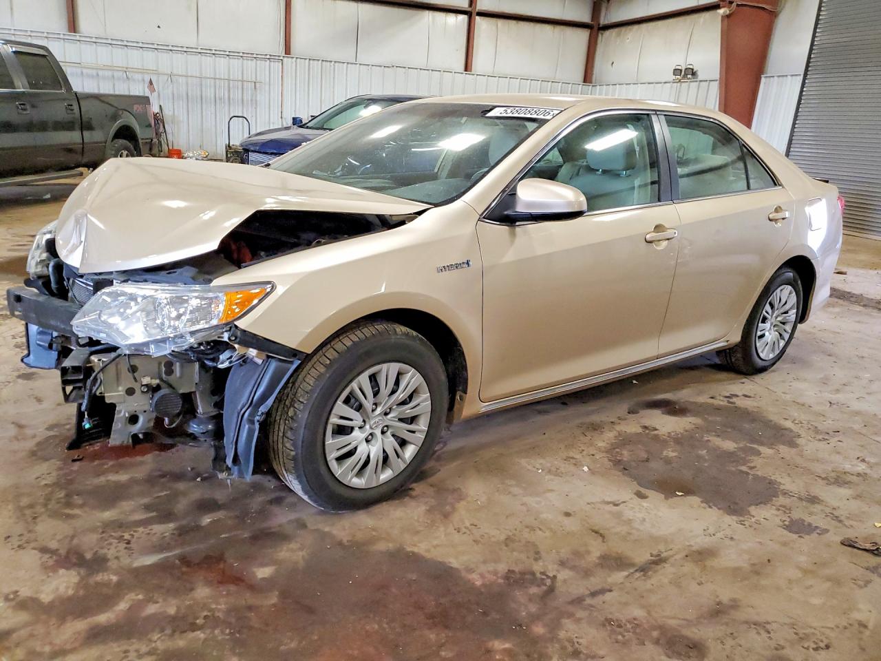 Salvage Toyota Camry Image