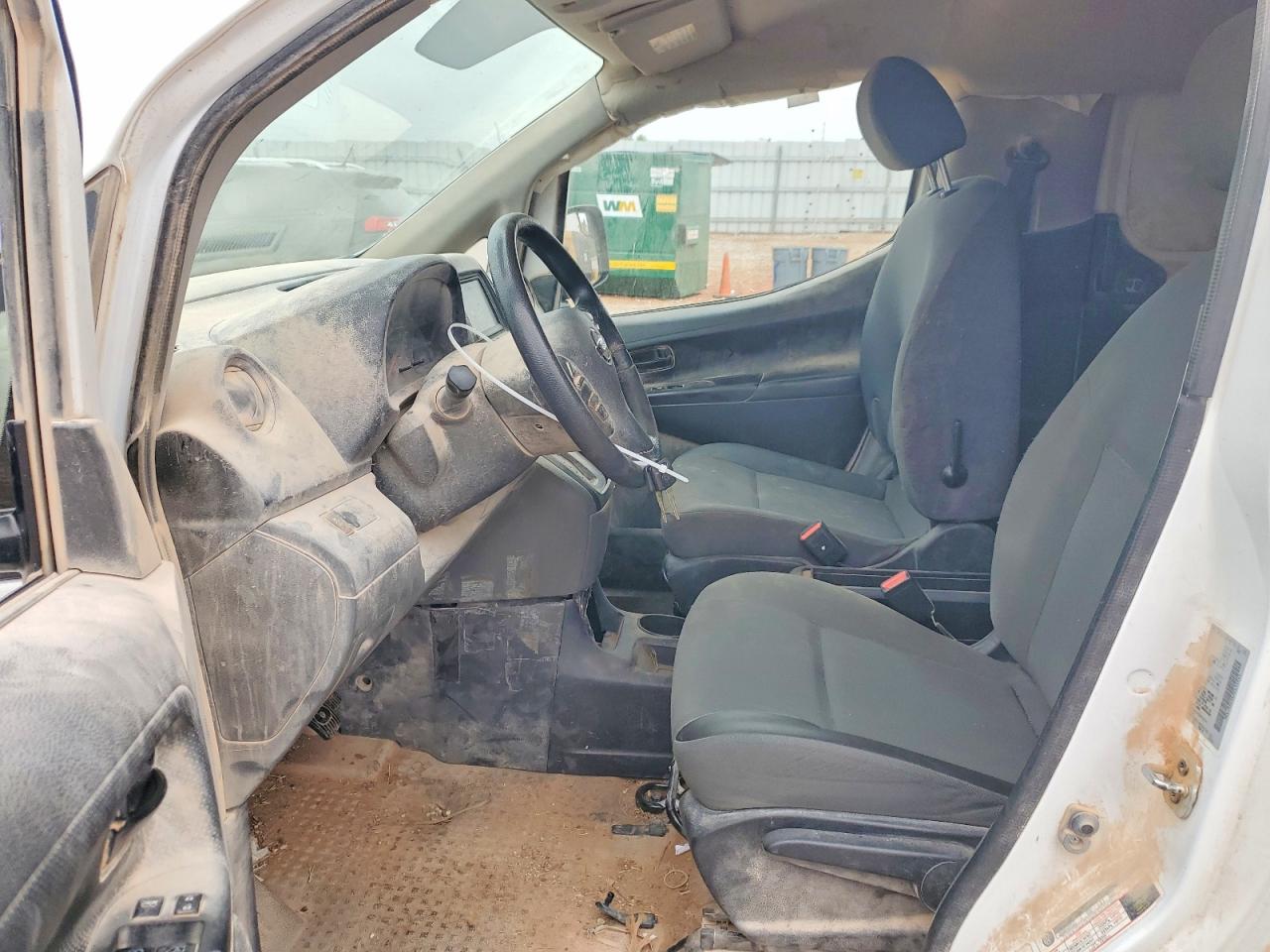 Nissan Nv S