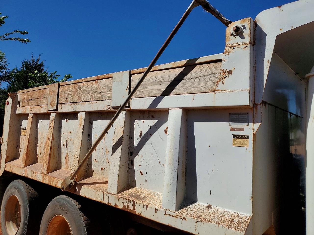 International 490
