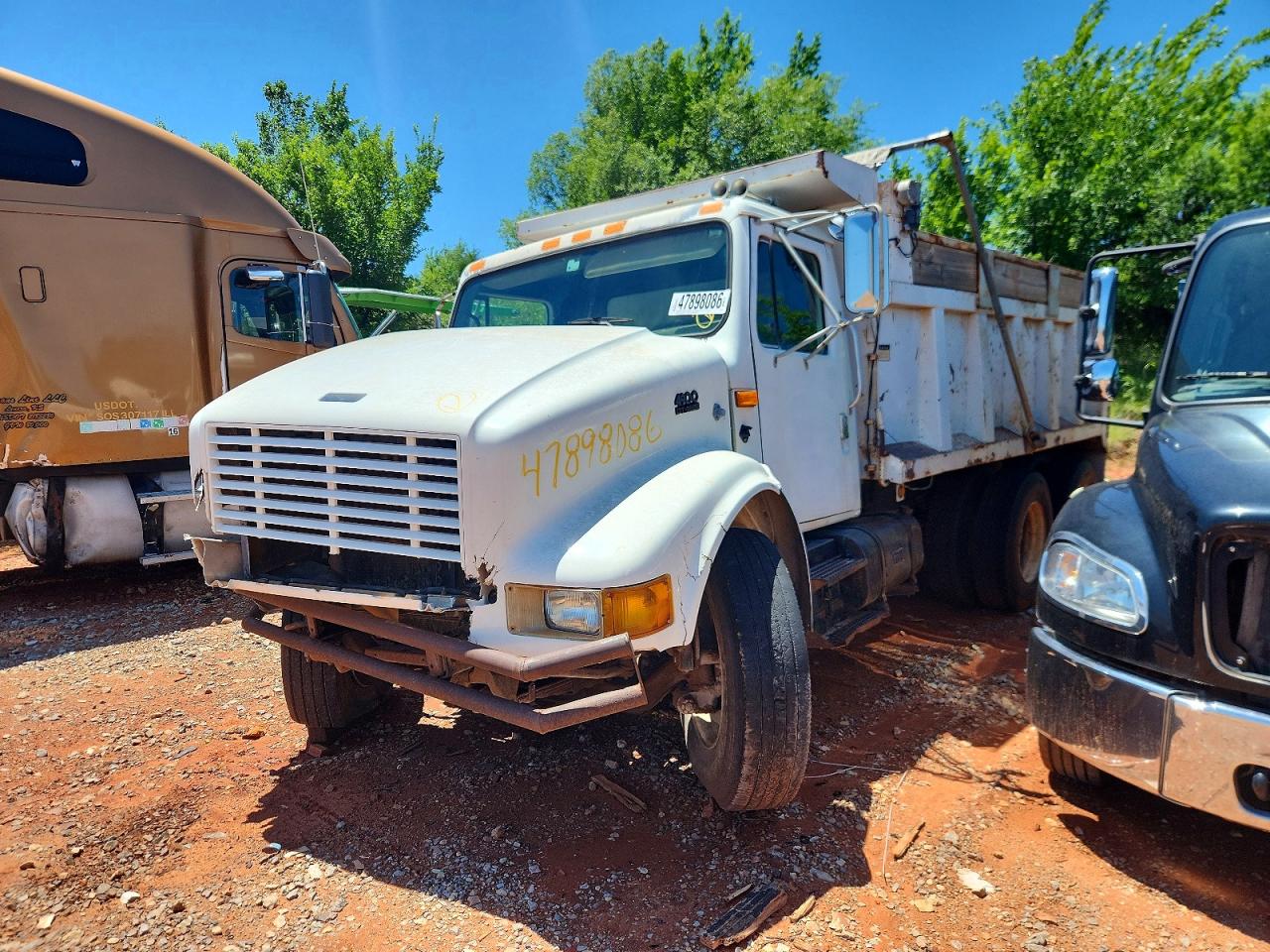 International 490