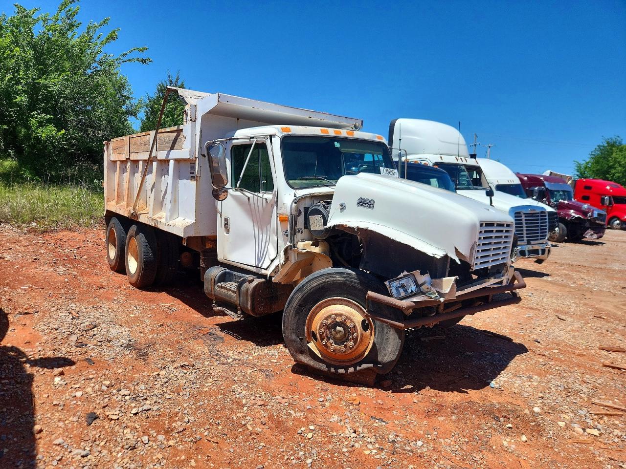 Salvage International 490 Image
