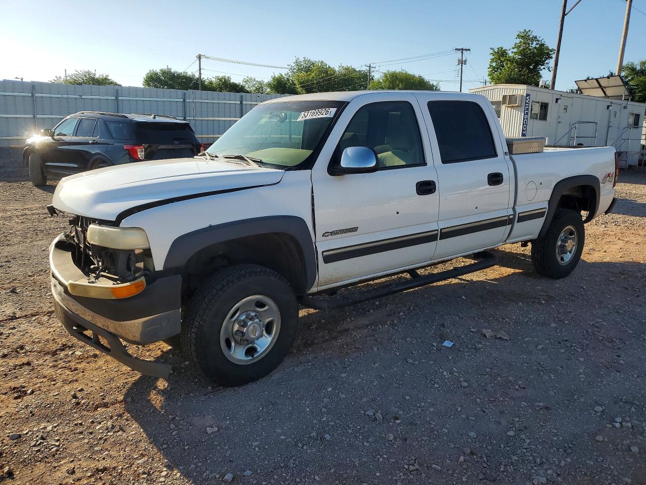 Salvage Chevrolet Silverado Image