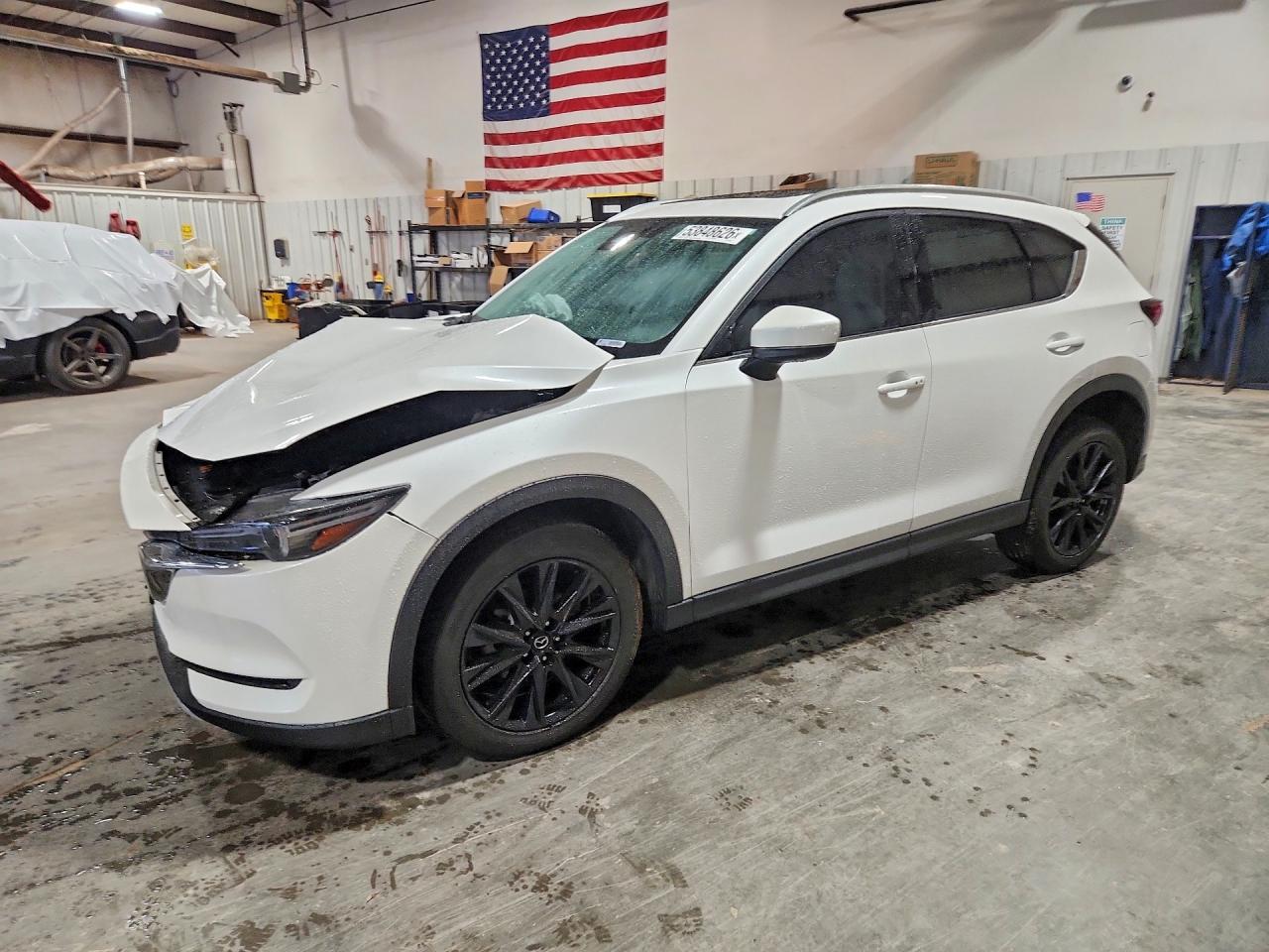 Salvage Mazda Cx Image