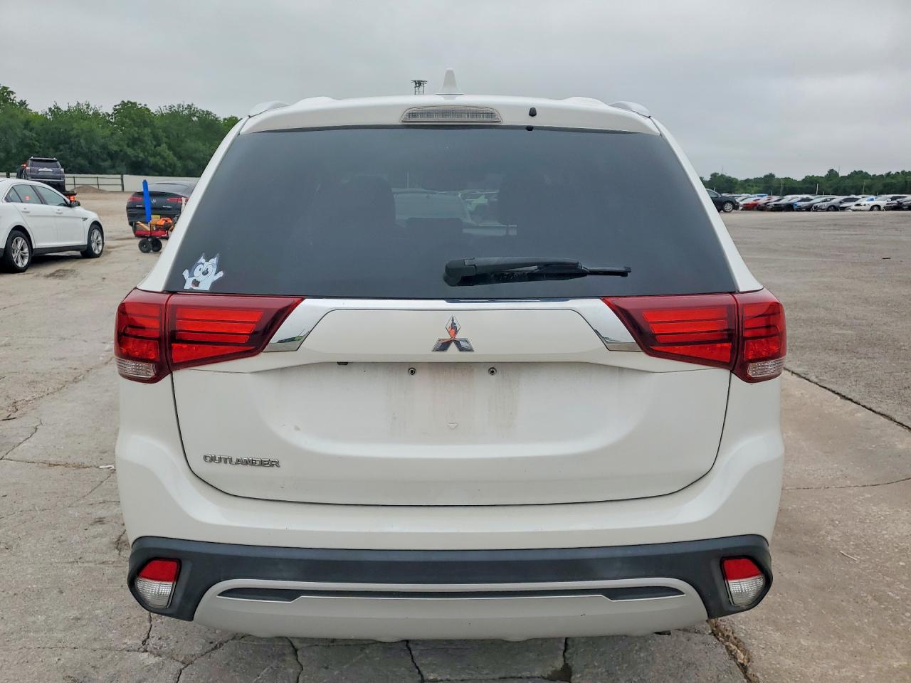 Mitsubishi Outlander Se