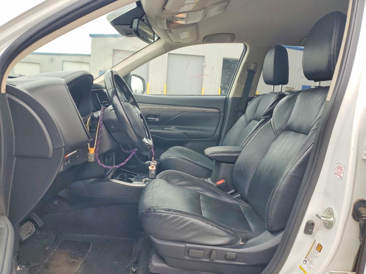 Mitsubishi Outlander Se