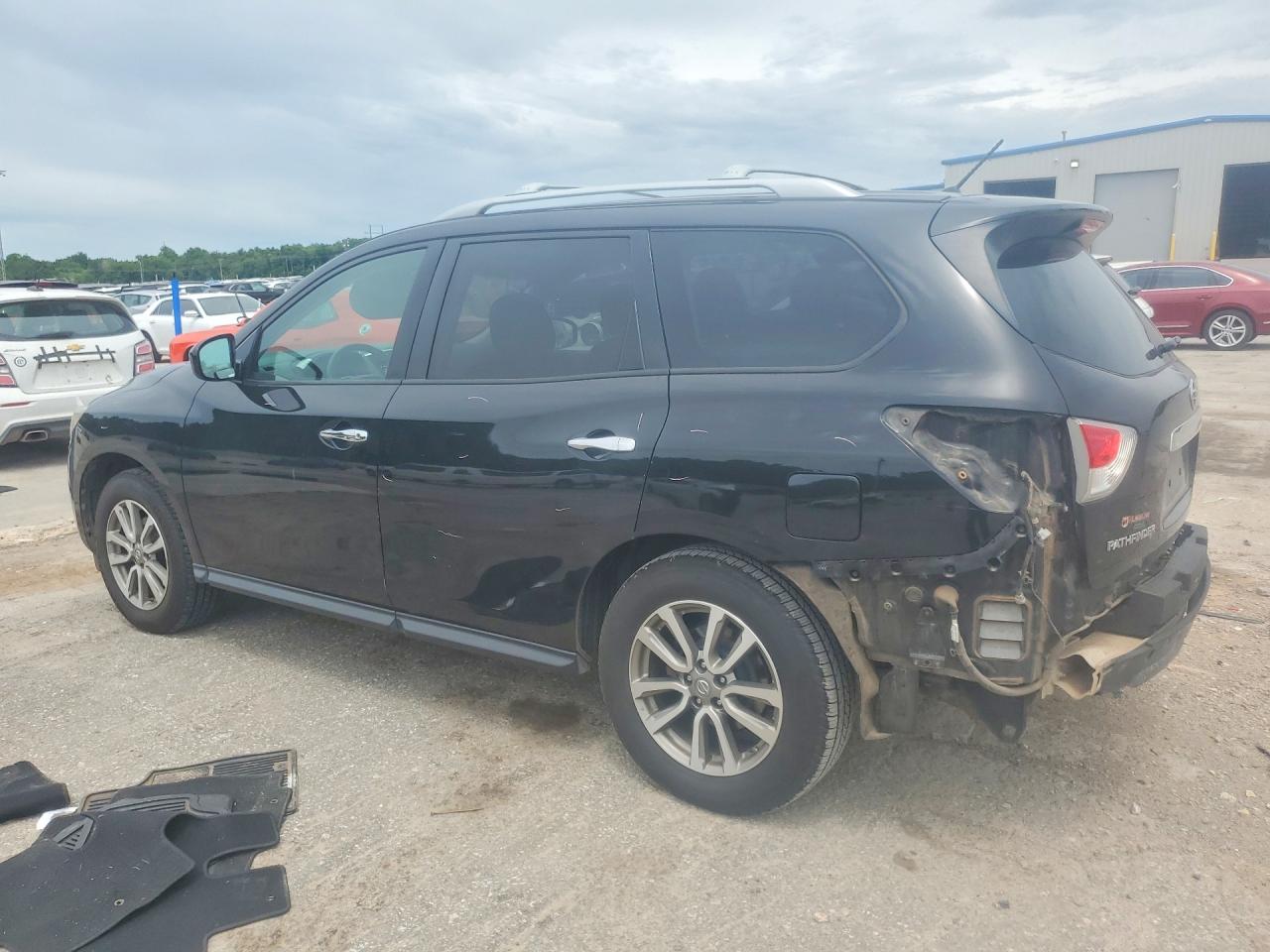 Nissan Pathfinder S