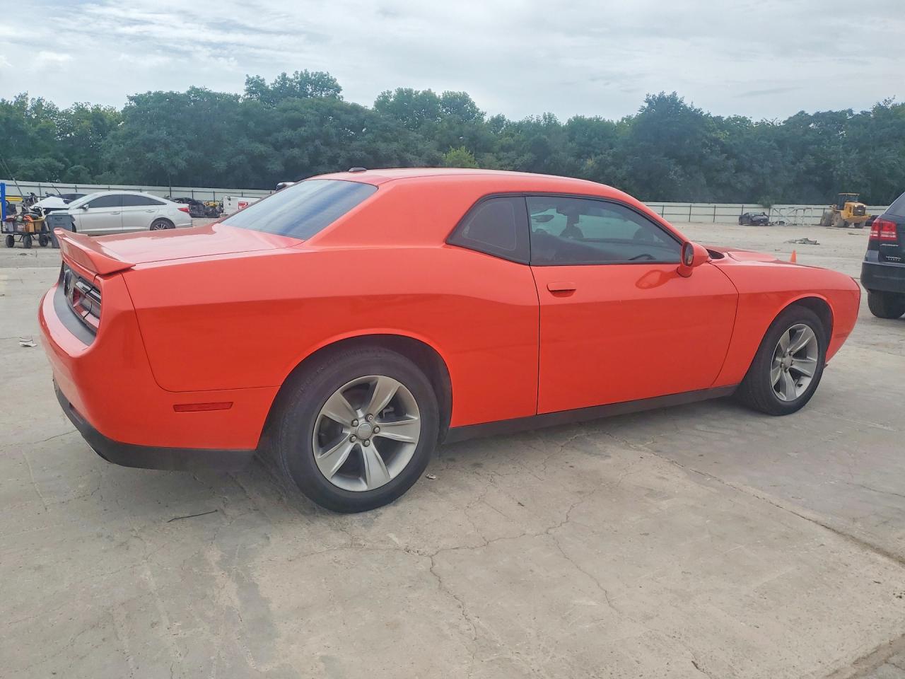 Dodge Challenger Sxt