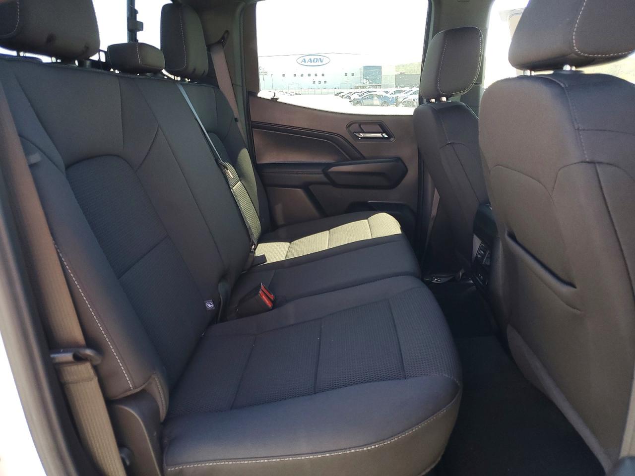 GMC Canyon Elevation