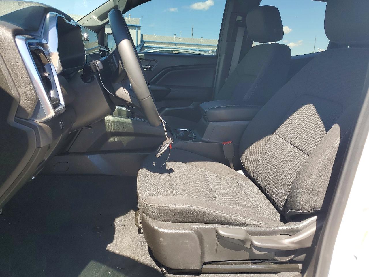 GMC Canyon Elevation