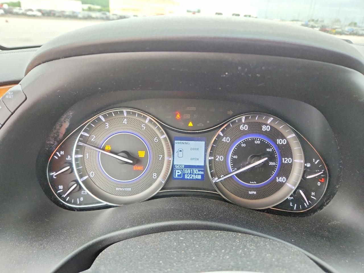 INFINITI Qx Base