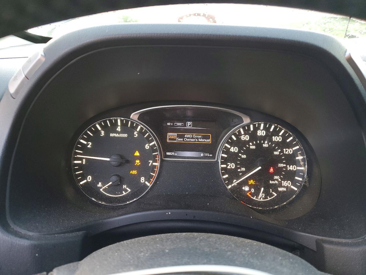 Nissan Pathfinder Sv