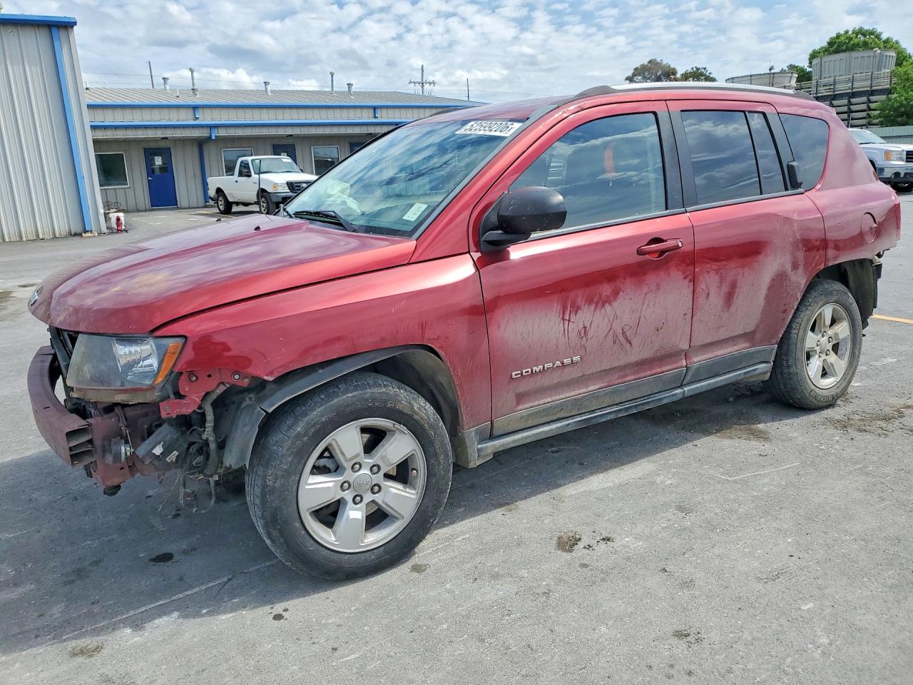 Salvage Jeep Compass Image