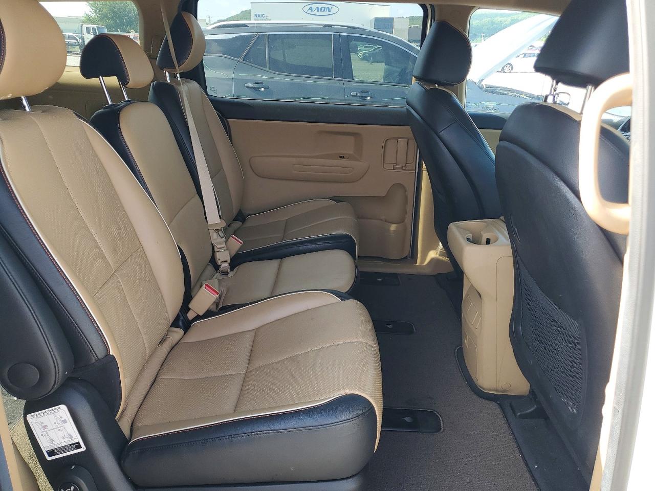 Kia Sedona Lx