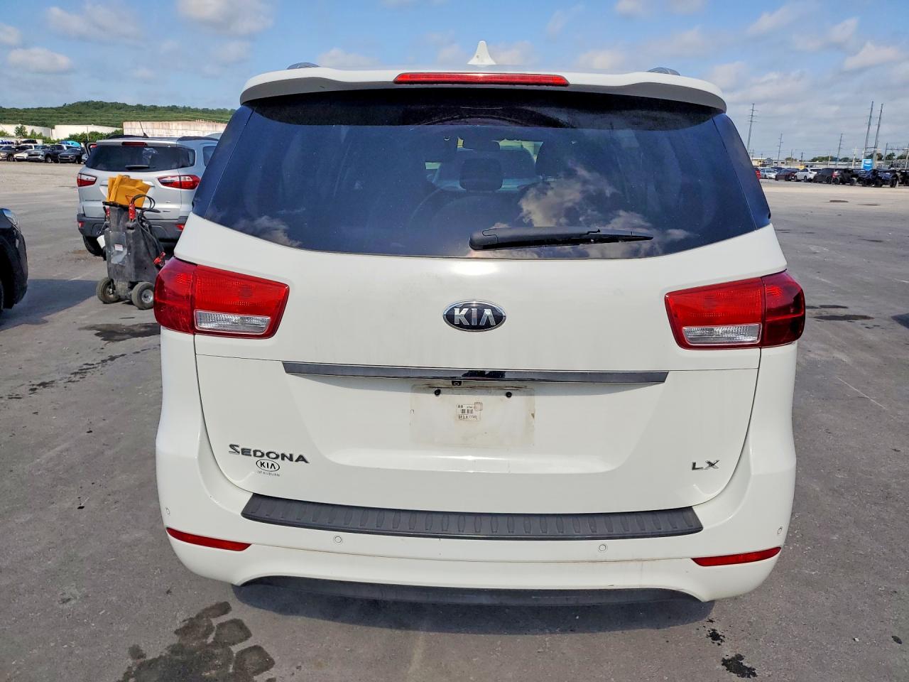 Kia Sedona Lx