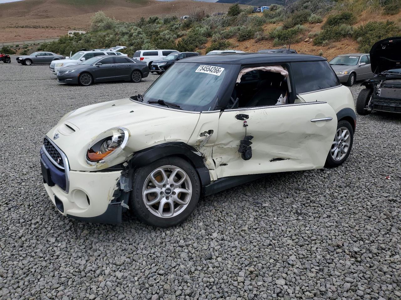 Salvage MINI Cooper Image