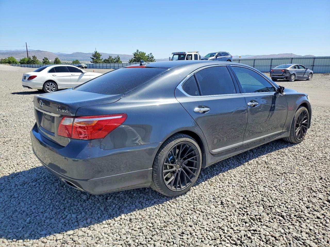 Lexus LS 460