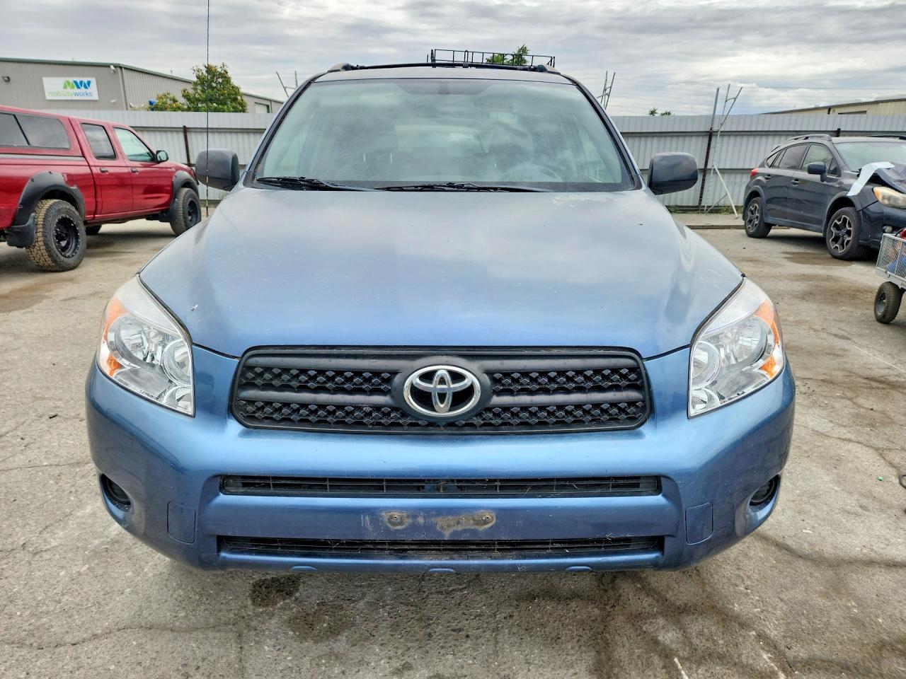 Toyota RAV4 Base
