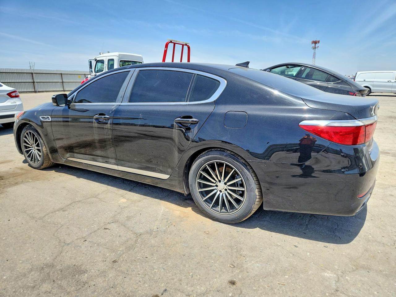 Kia K900 Luxury V6