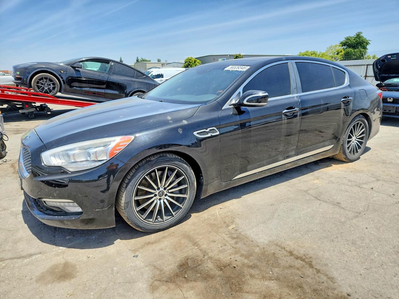 Salvage Kia K900 Image
