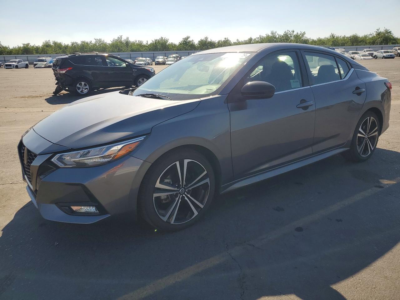 Salvage Nissan Sentra Image