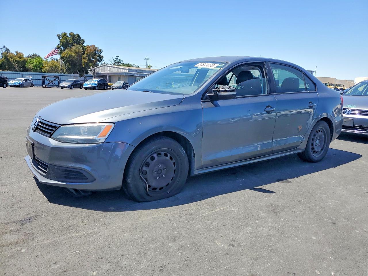Salvage Volkswagen Jetta Image