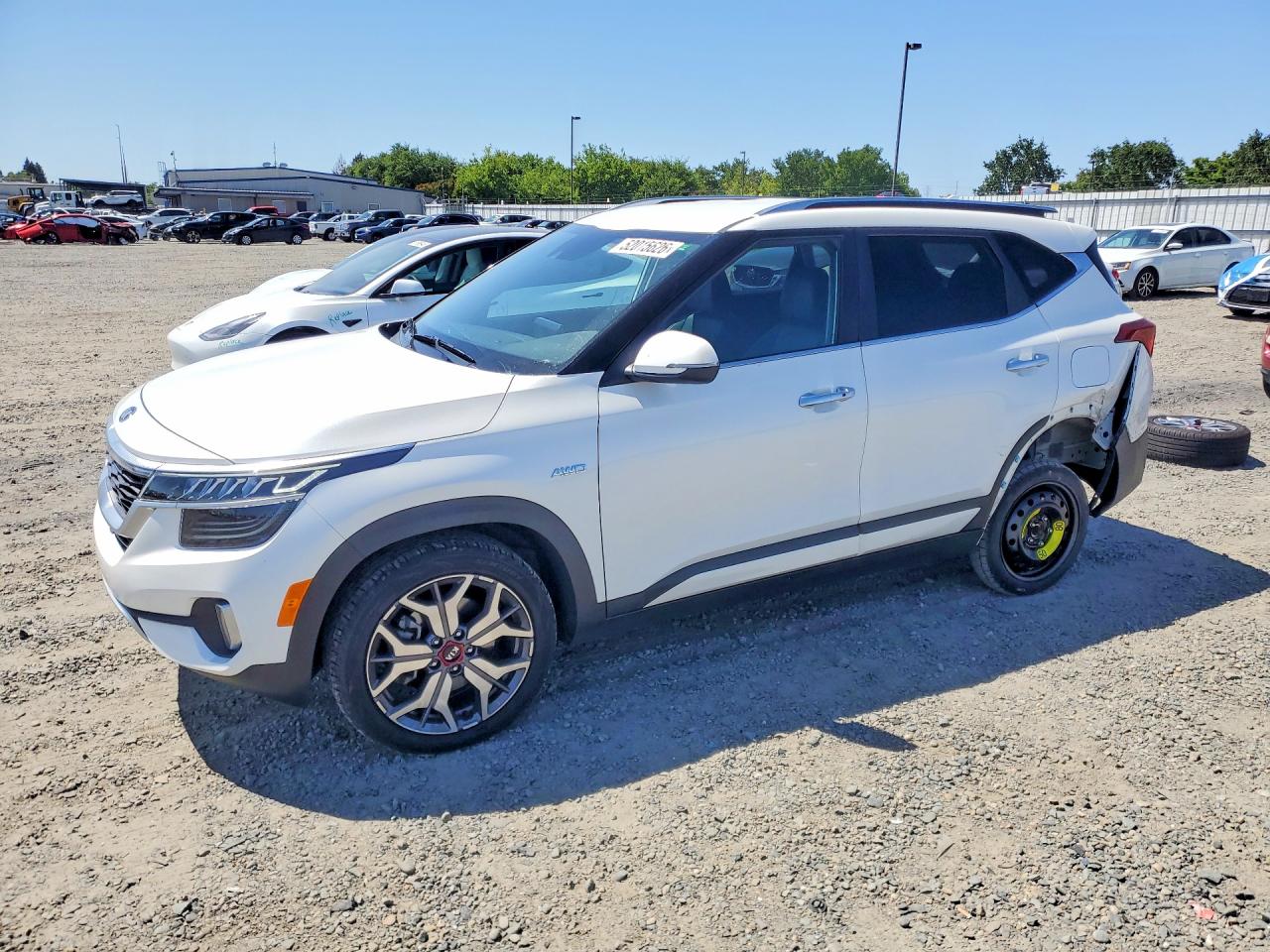 Salvage Kia Seltos Image