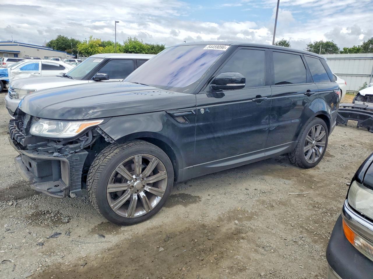 Salvage Land Rover Range Rover Image