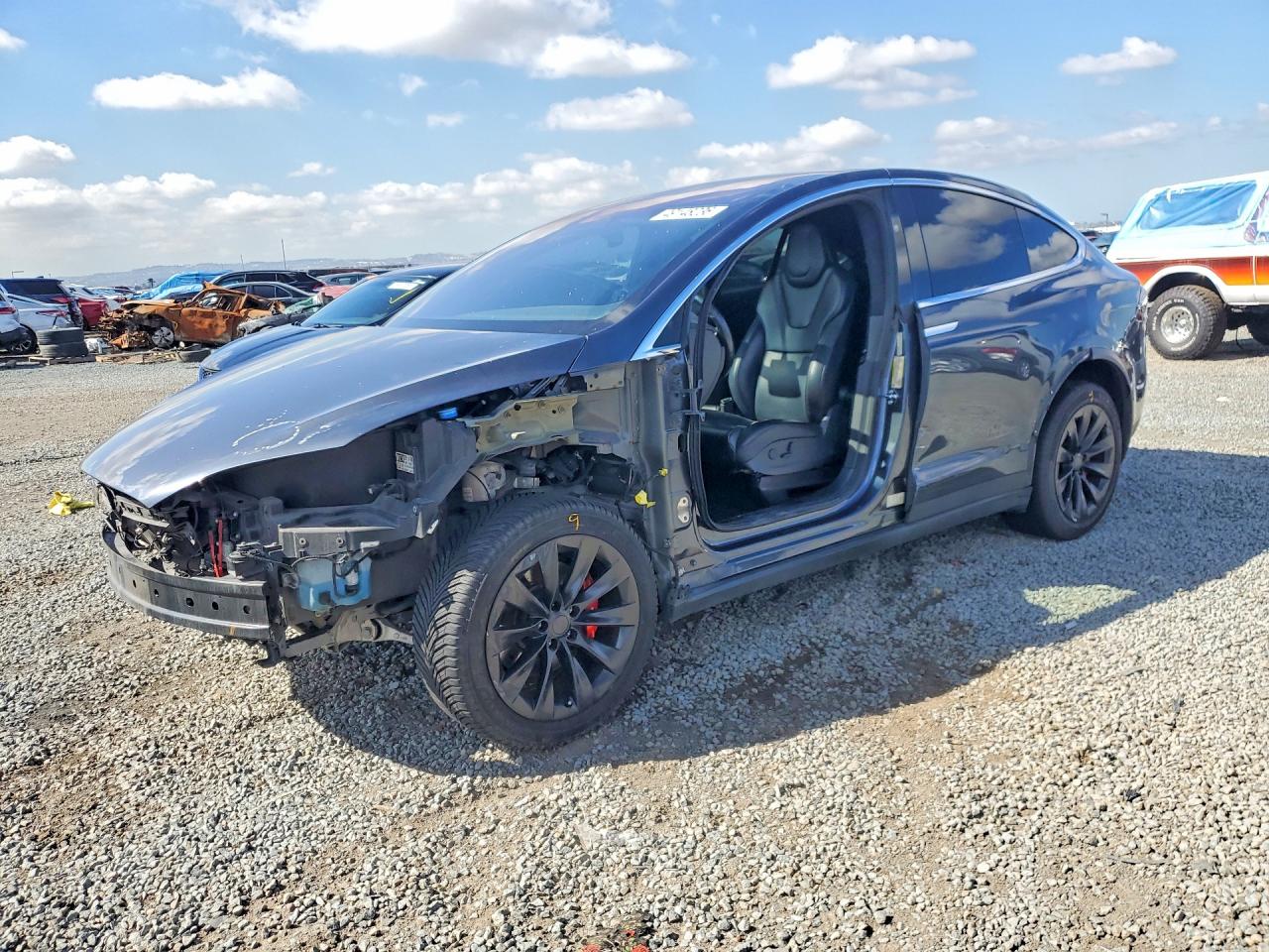 Salvage Tesla Model X Image