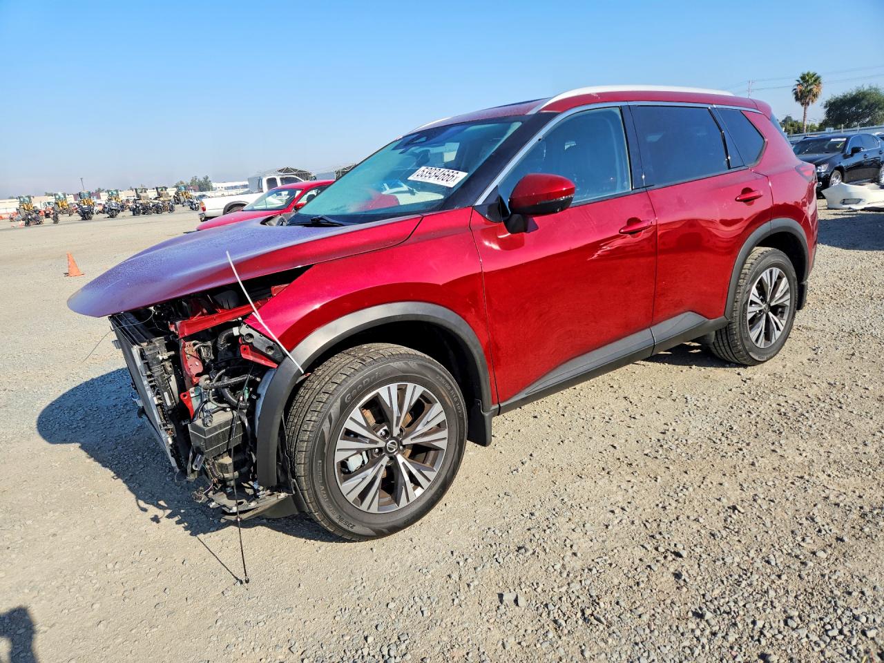 Salvage Nissan Rogue Image
