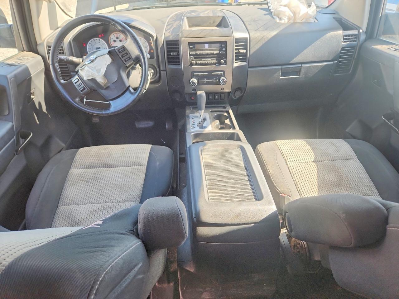 Nissan Titan S