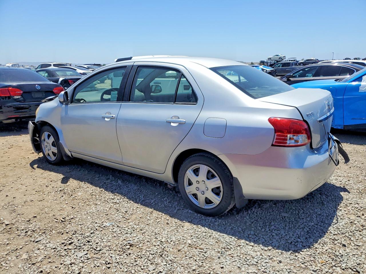 Toyota Yaris Base