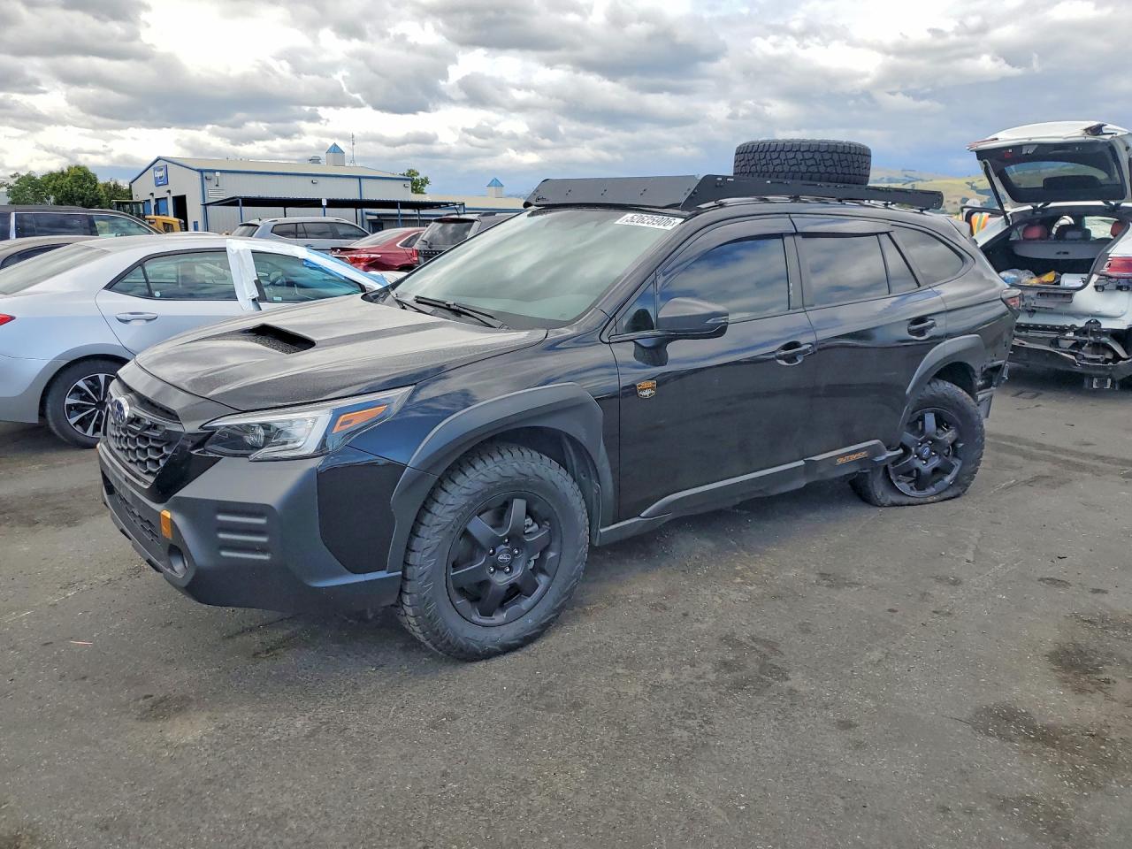 Salvage Subaru Outback Image
