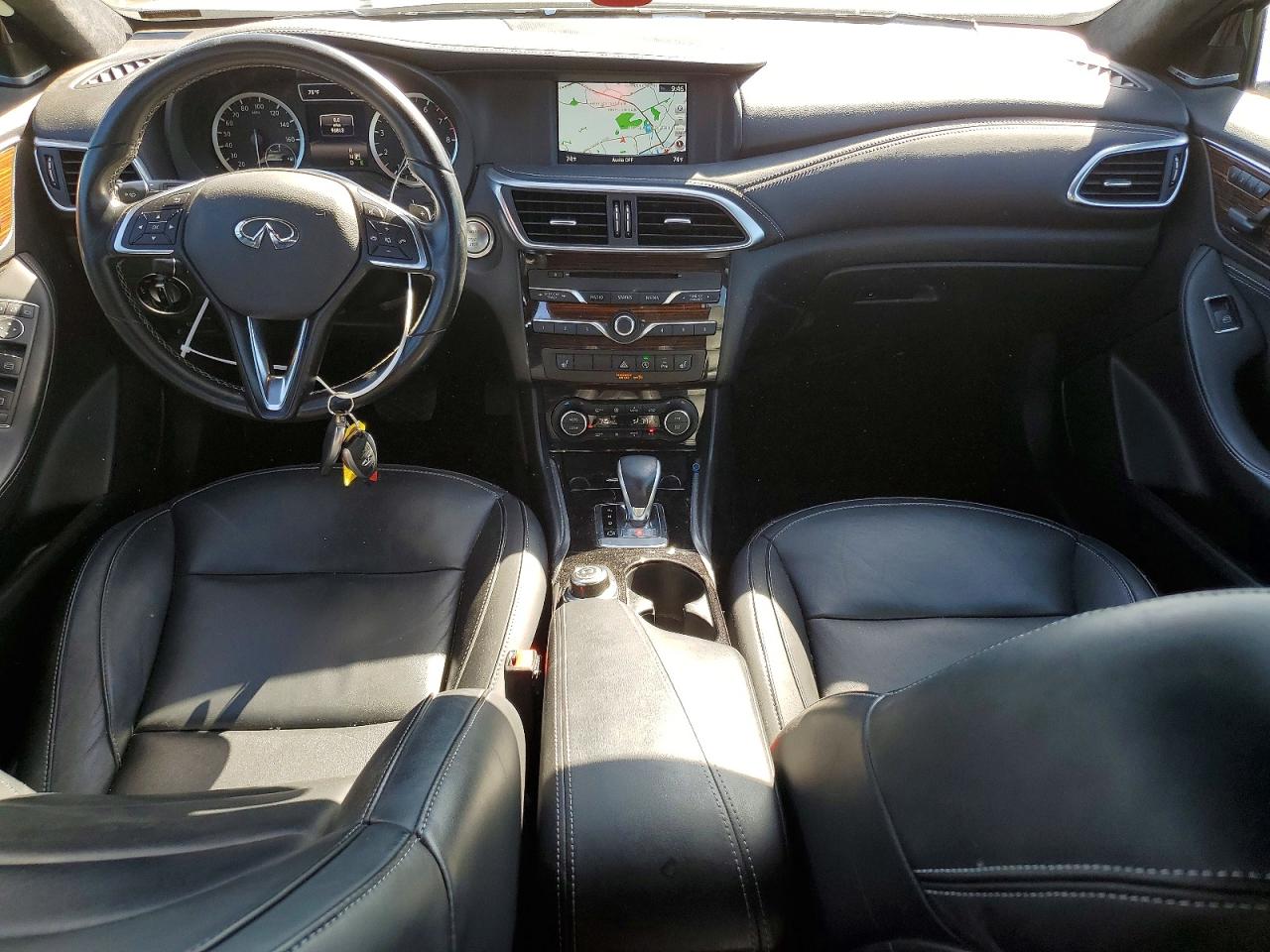 INFINITI Qx Premium