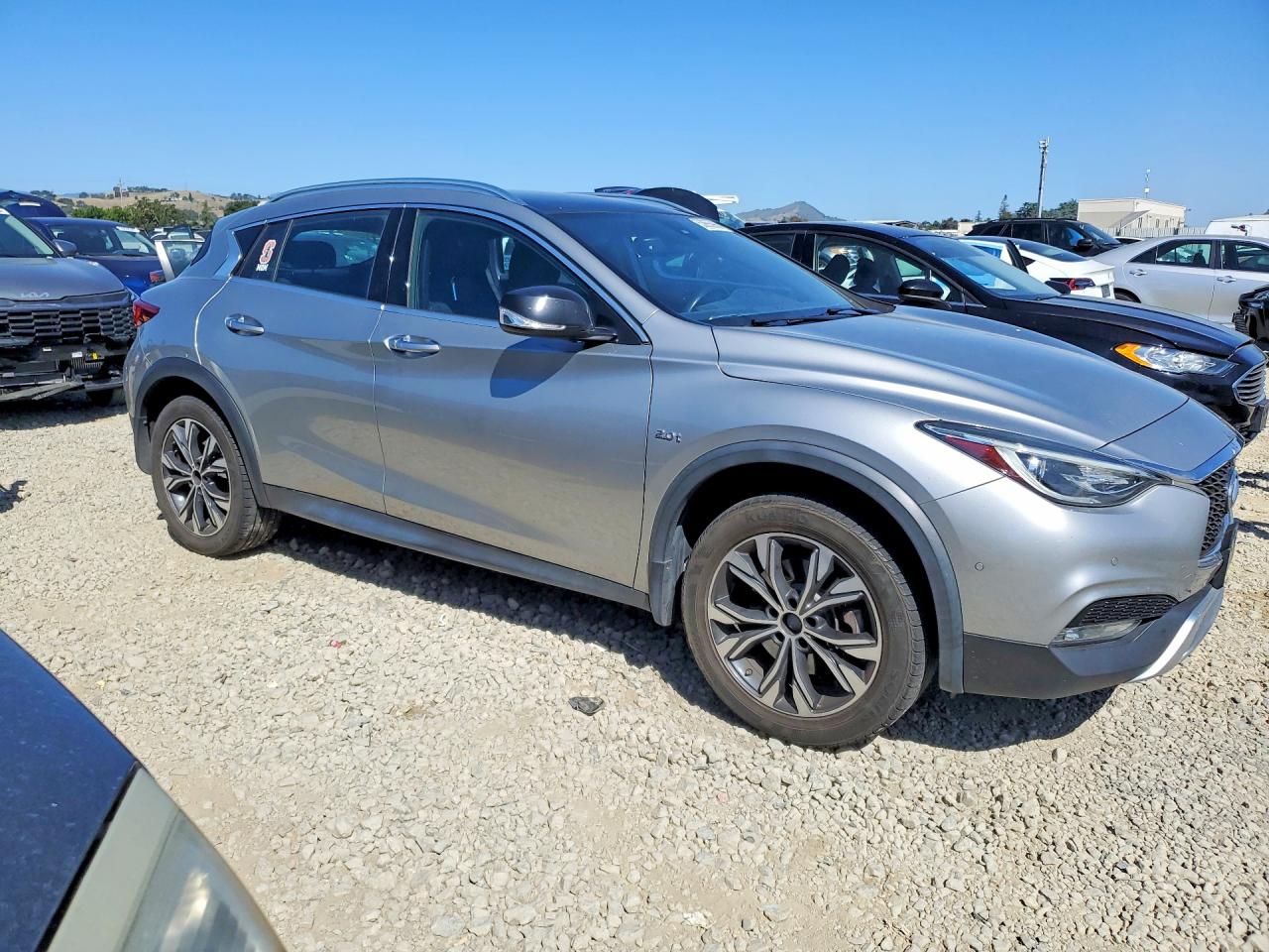 INFINITI Qx Premium