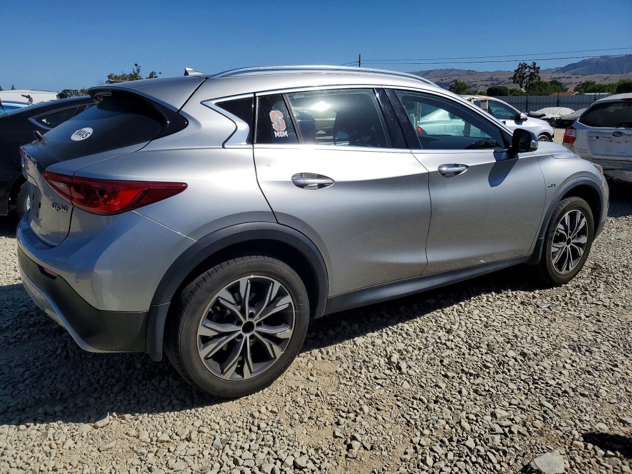 INFINITI Qx Premium
