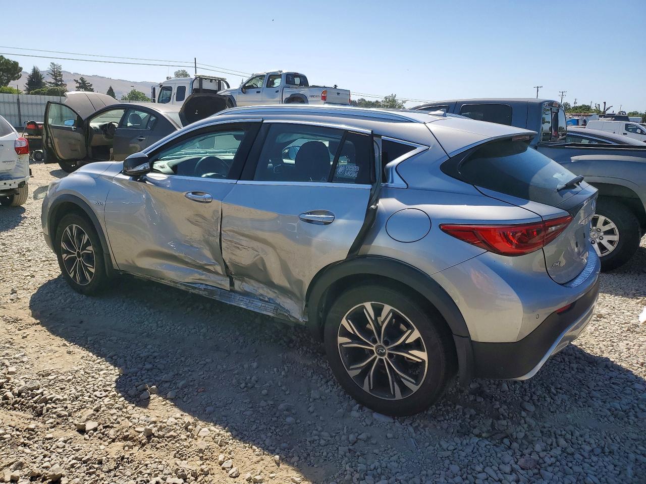 INFINITI Qx Premium