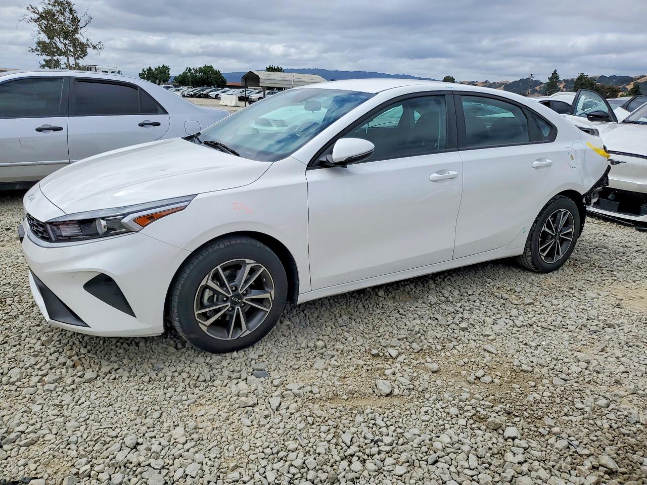 Salvage Kia Forte Image