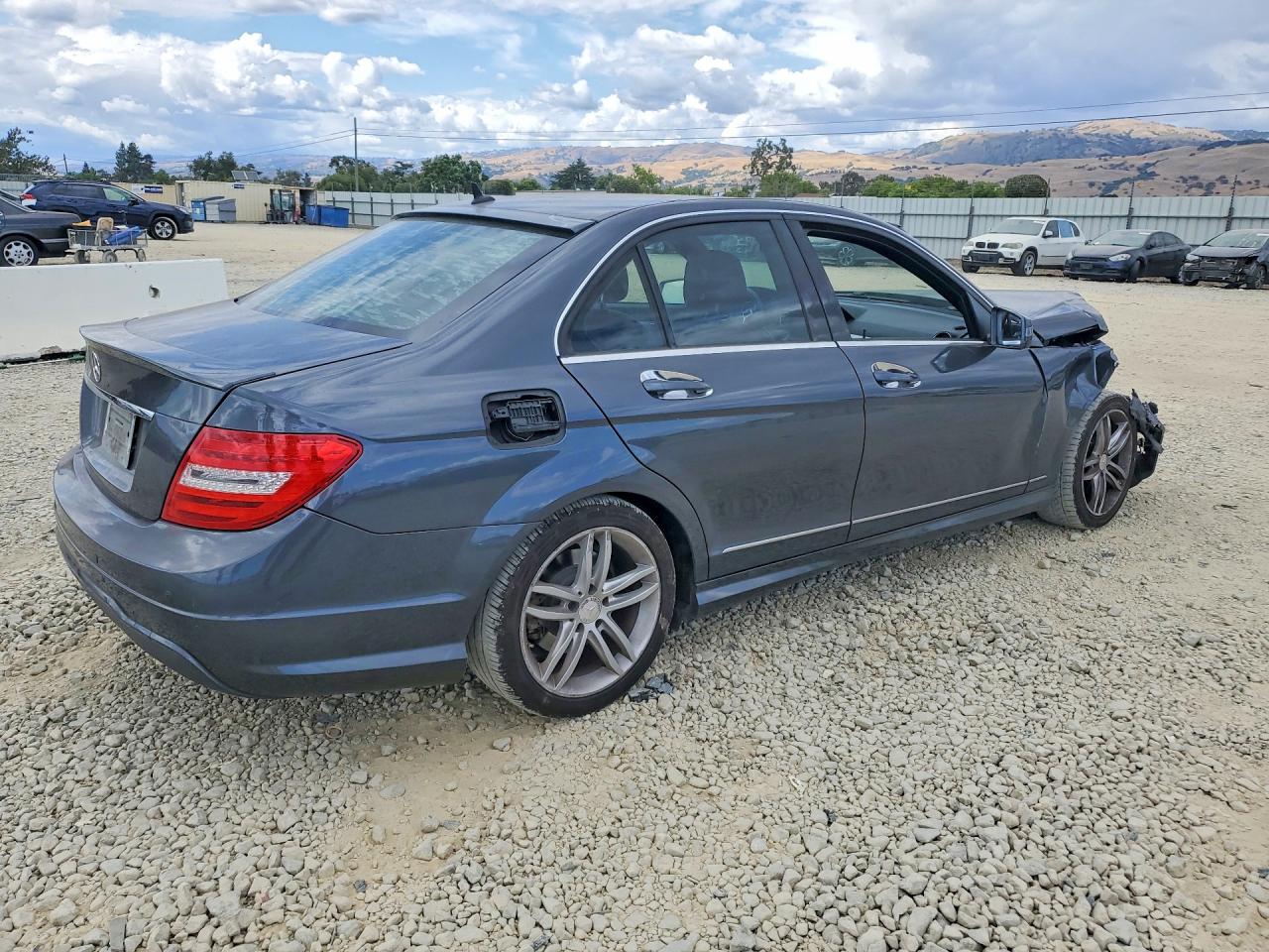 Mercedes-Benz C-Class 250