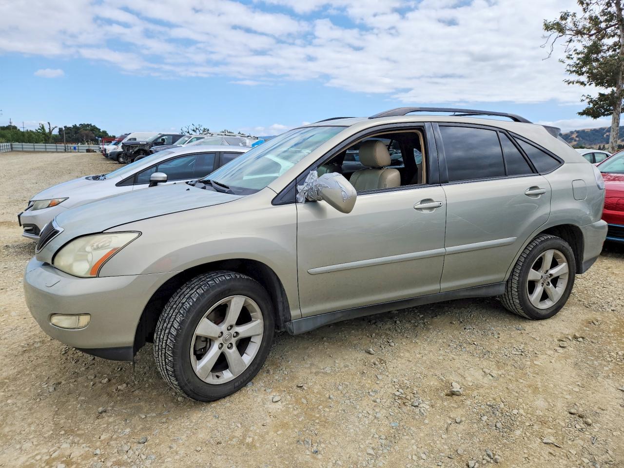 Salvage Lexus RX Image