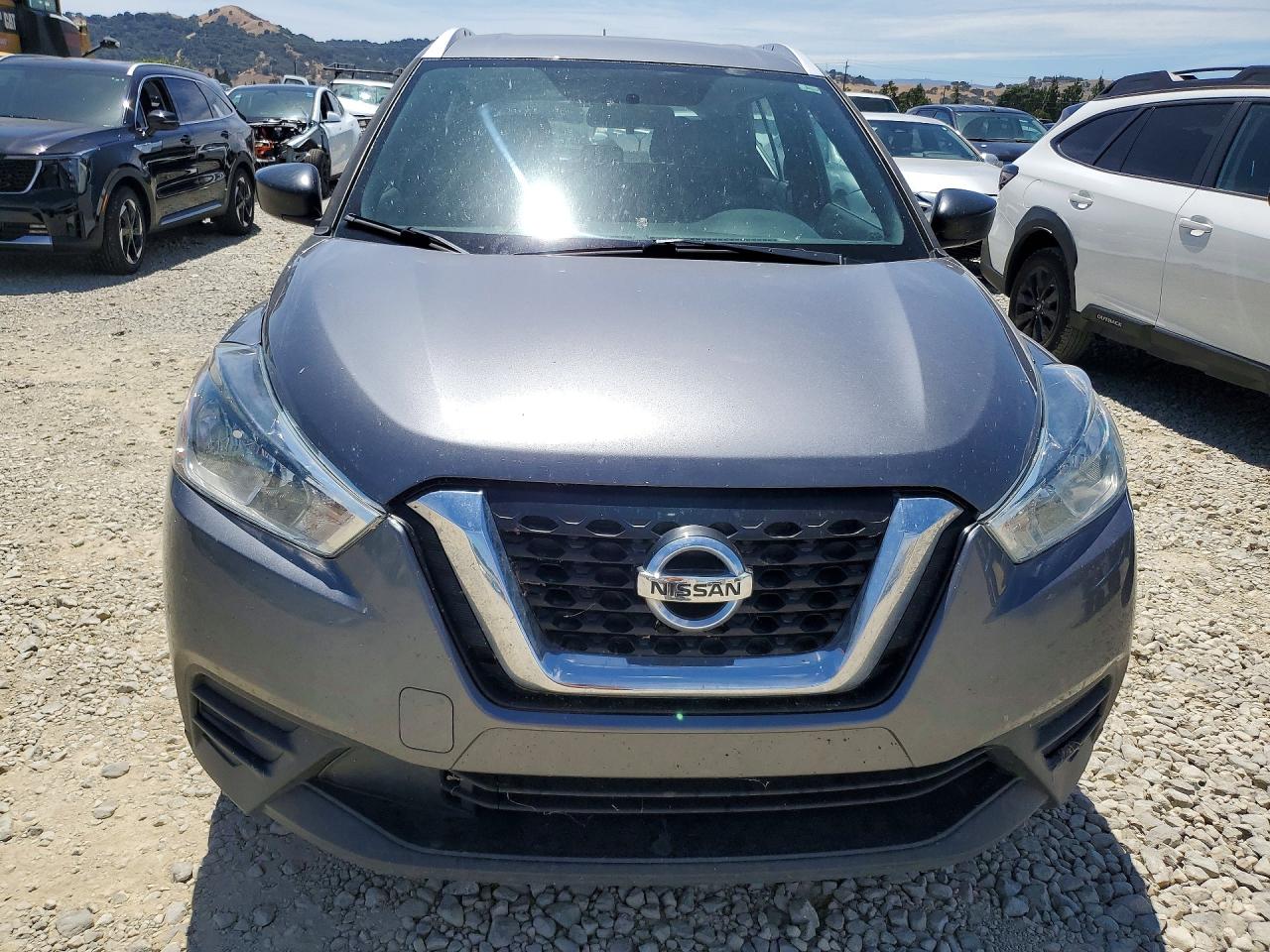 Nissan Kicks S