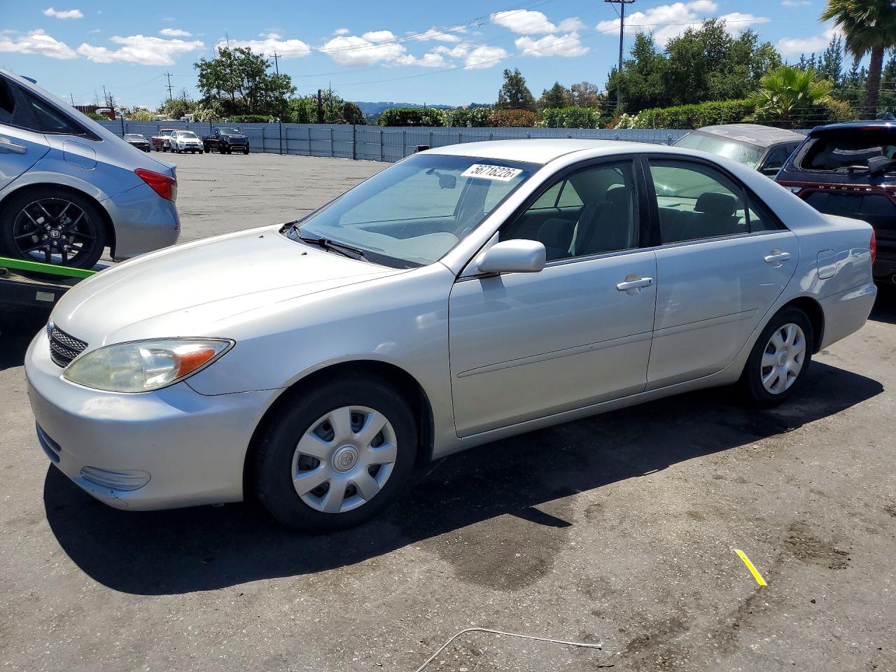 Salvage Toyota Camry Image