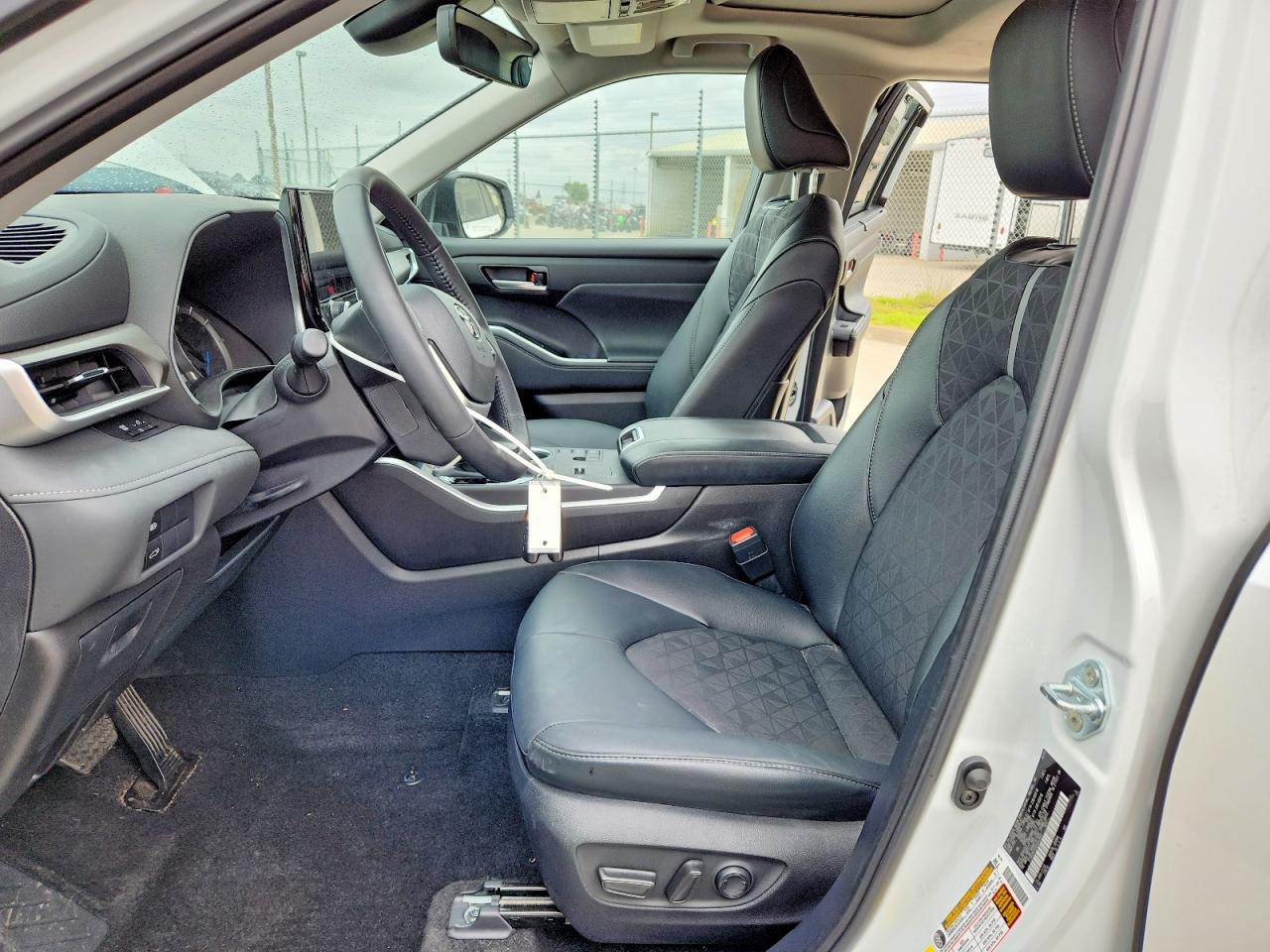 Toyota Highlander Xle Nightshade