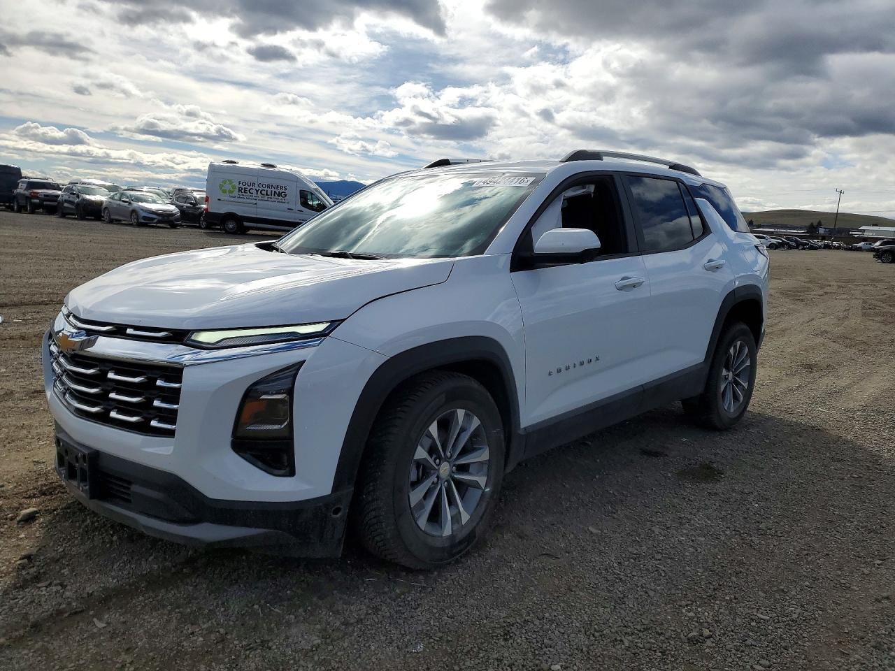 Salvage Chevrolet Equinox Image