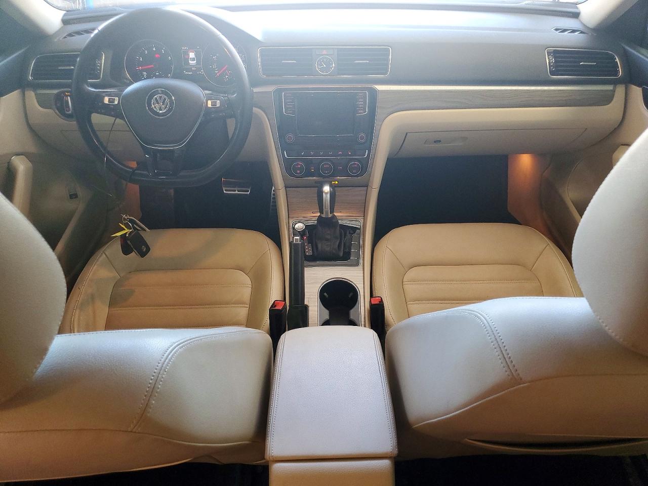 Volkswagen Passat Sel Premium