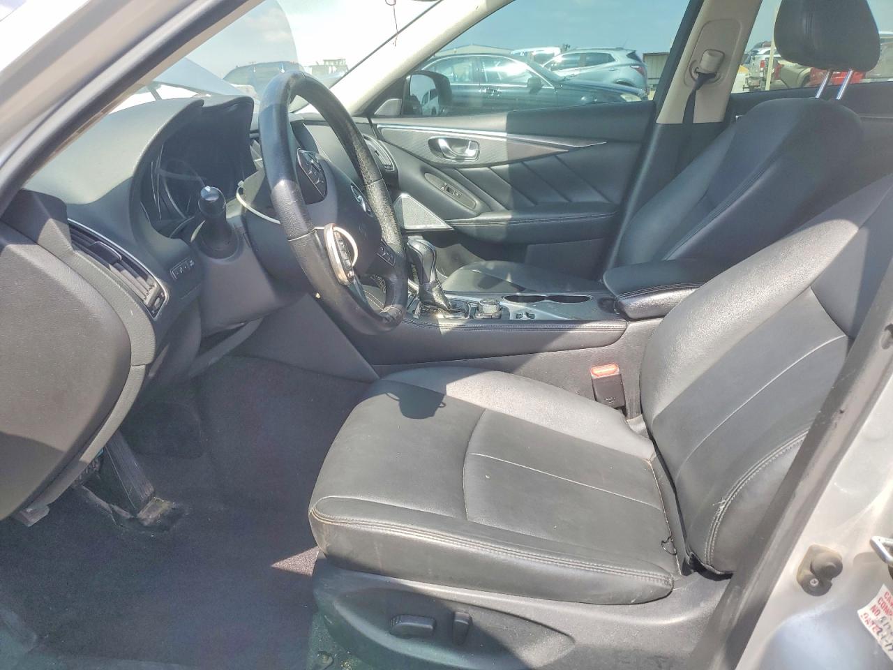 INFINITI Q50 3.0t Premium